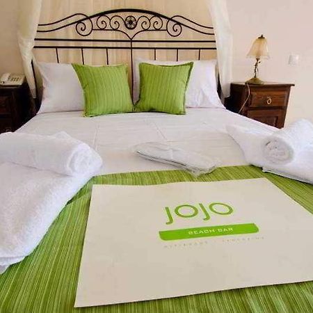 Jojo Beach Hotel & Bar Agios Georgios  Buitenkant foto